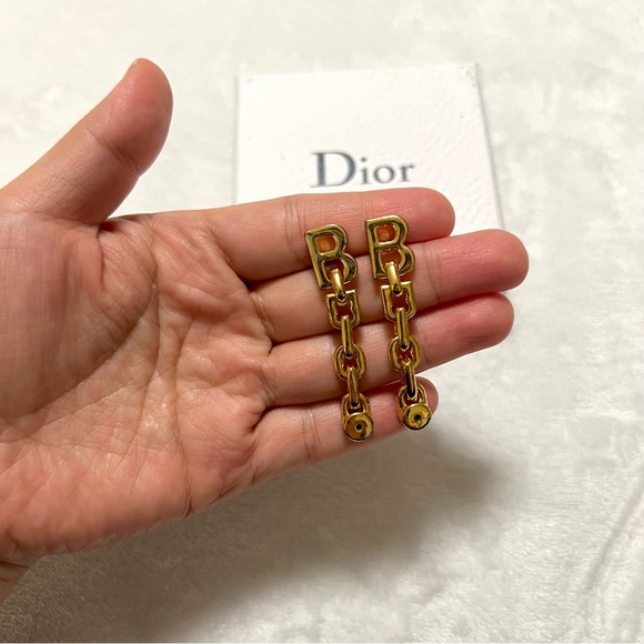 Authentic Balenciaga B Chain Earrings in GHW - Picture 8 of 10